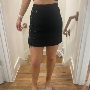Chicwish skirt.
Black with tie detail. Small.
New with tags.